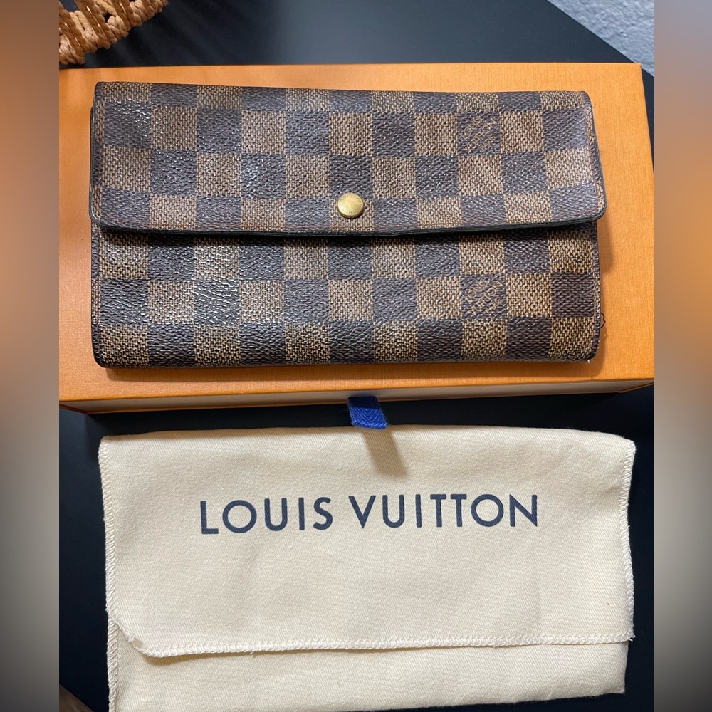 ♠️⚡️Louis Vuitton Damier Ebene Wallet⚡️♠️